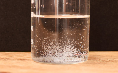 嫌気性のエサになる微粒子を配合